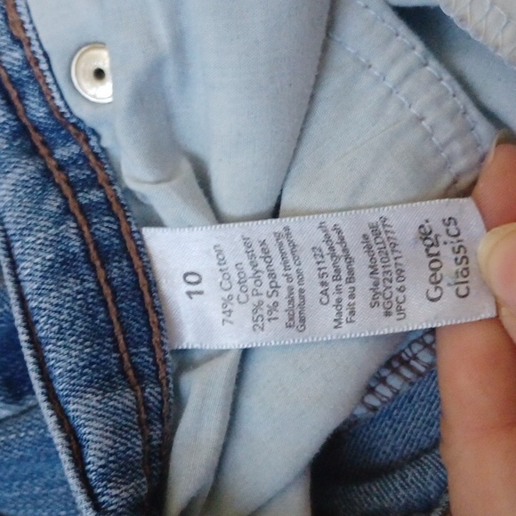 Free Add-on Blue Jeans - Size 10 - Picture 7 of 8